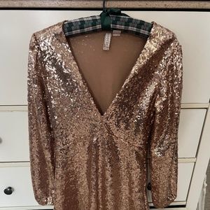 H&M Mid-Length Rose Gold Sequin Dress